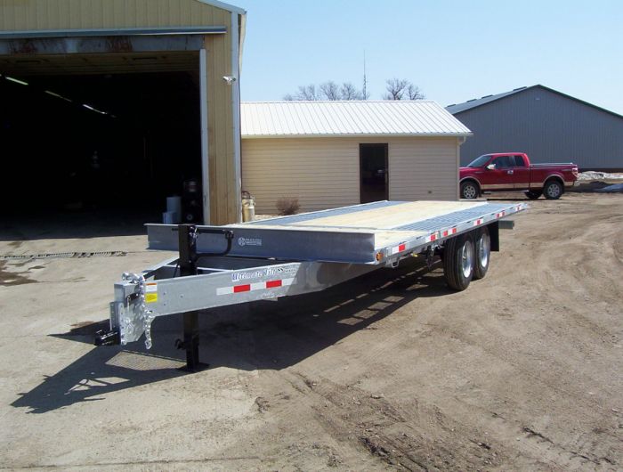 tilt flatbed trailer