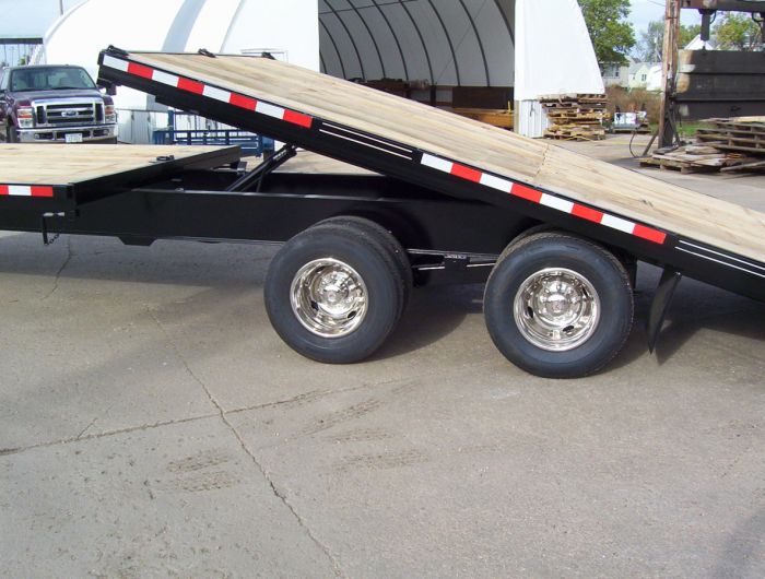 tilt flatbed trailer